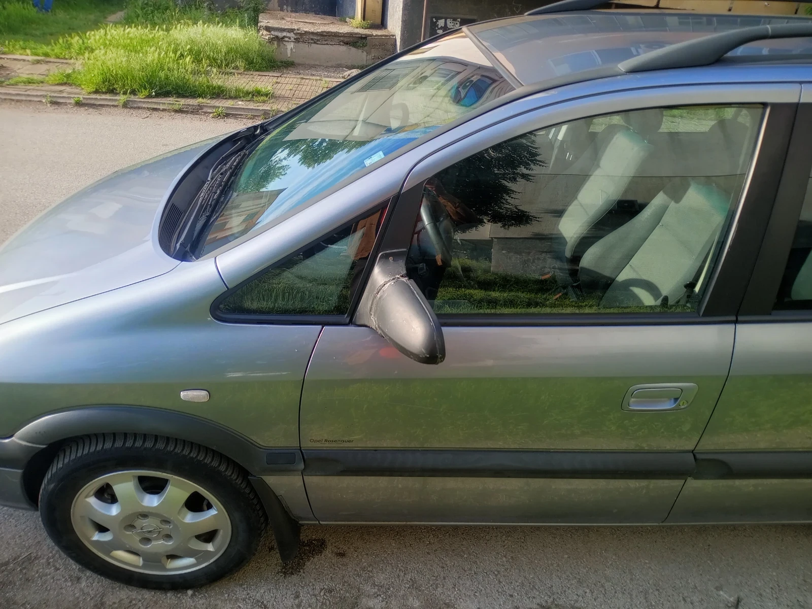 Opel Zafira 2.0DTL, снимка 6 - Автомобили и джипове - 55043548