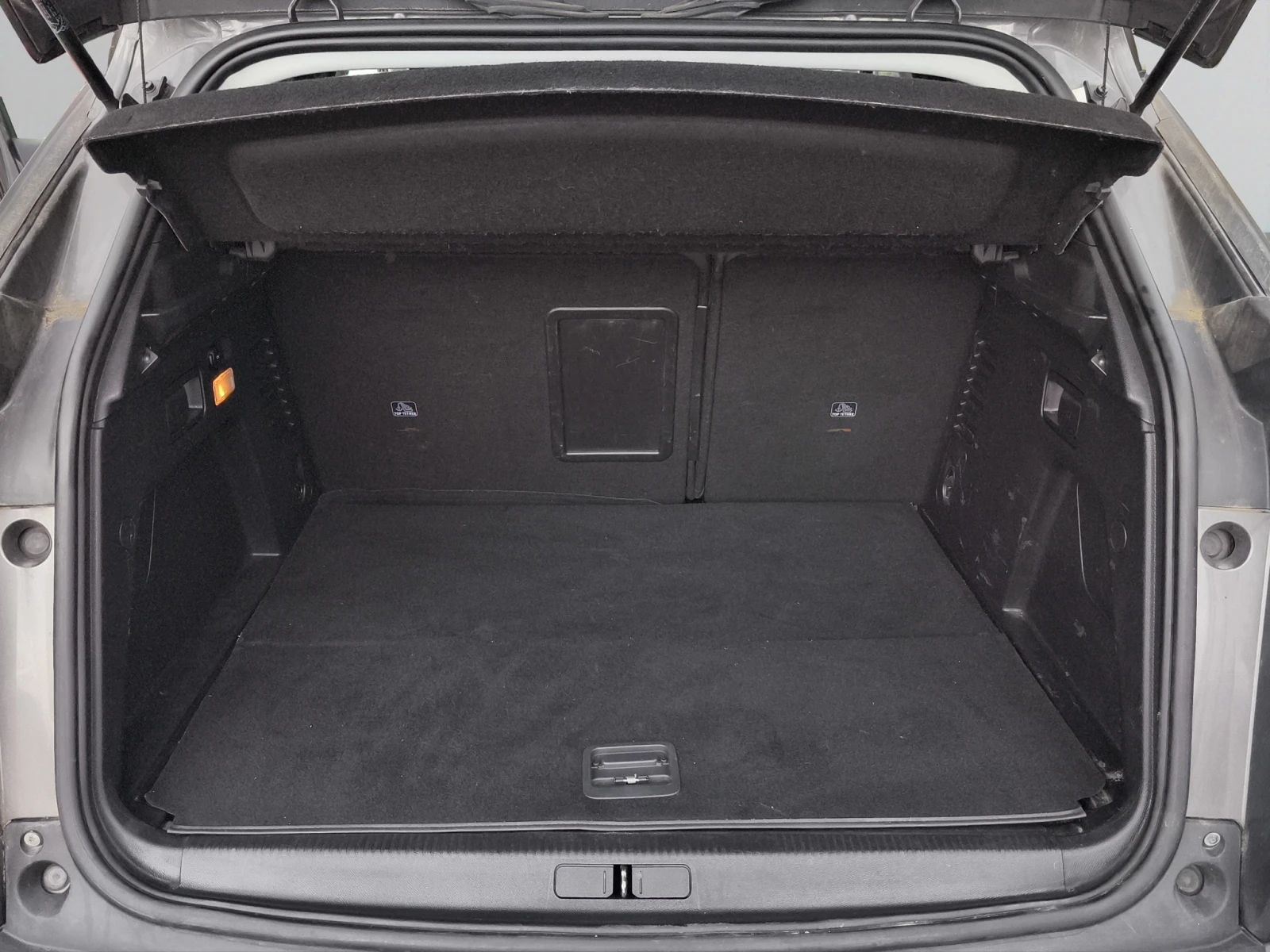 Peugeot 3008 ALLURE PACK 1.6 Plug-in HYBRID 2WD 225//2107R20, снимка 14 - Автомобили и джипове - 54642297