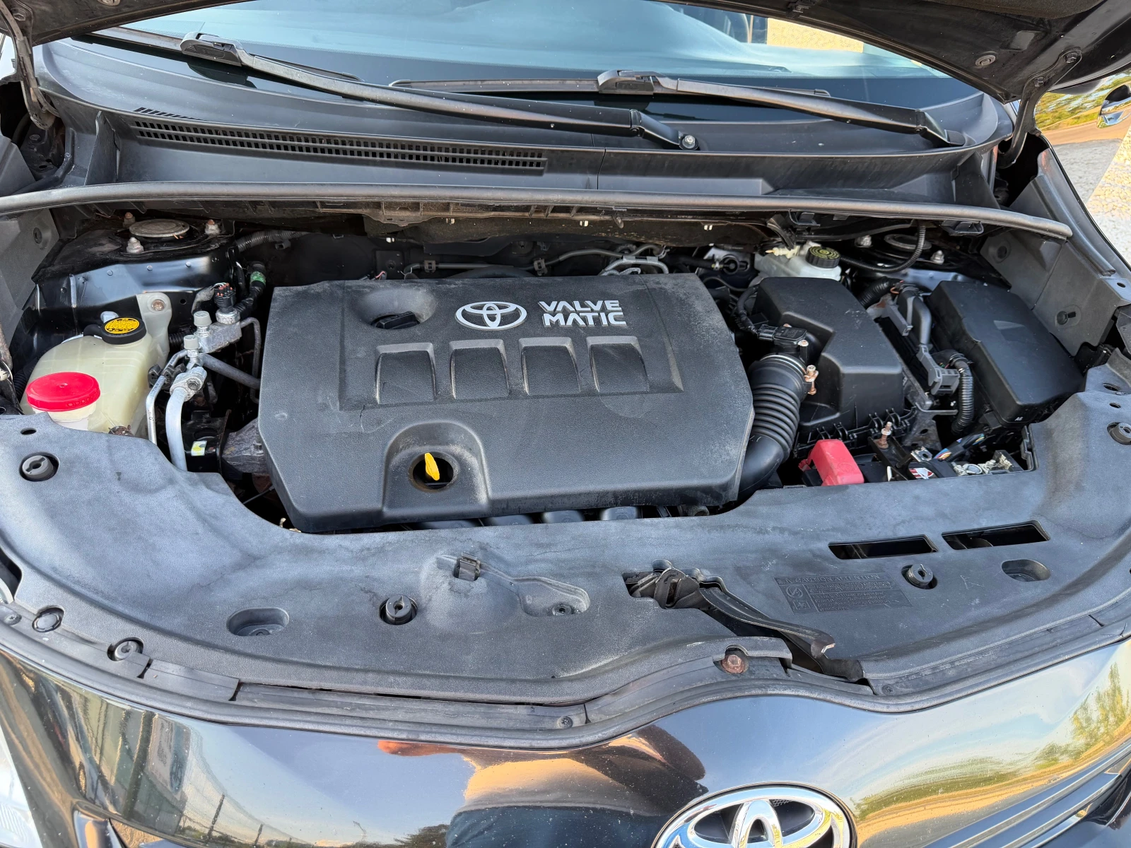 Toyota Verso 1.8VVTi/147p.s-Panorama/TOP!!!, снимка 16 - Автомобили и джипове - 54887477