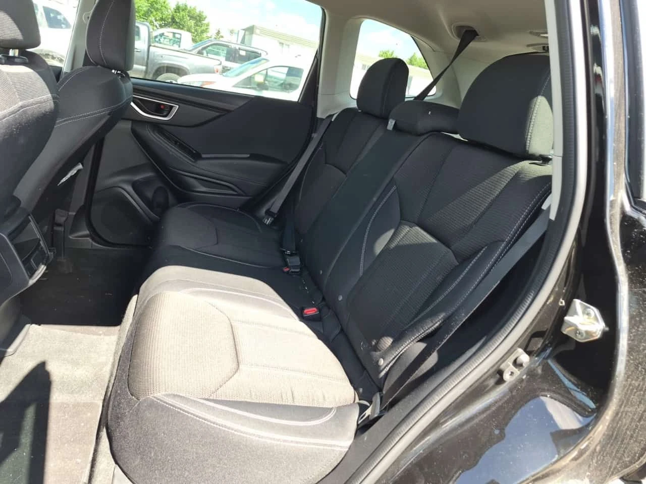 Subaru Forester CVT | CARFAX | БЕЗ ПЪРВОНАЧАЛНА ВНОСКА, снимка 12 - Автомобили и джипове - 54887760