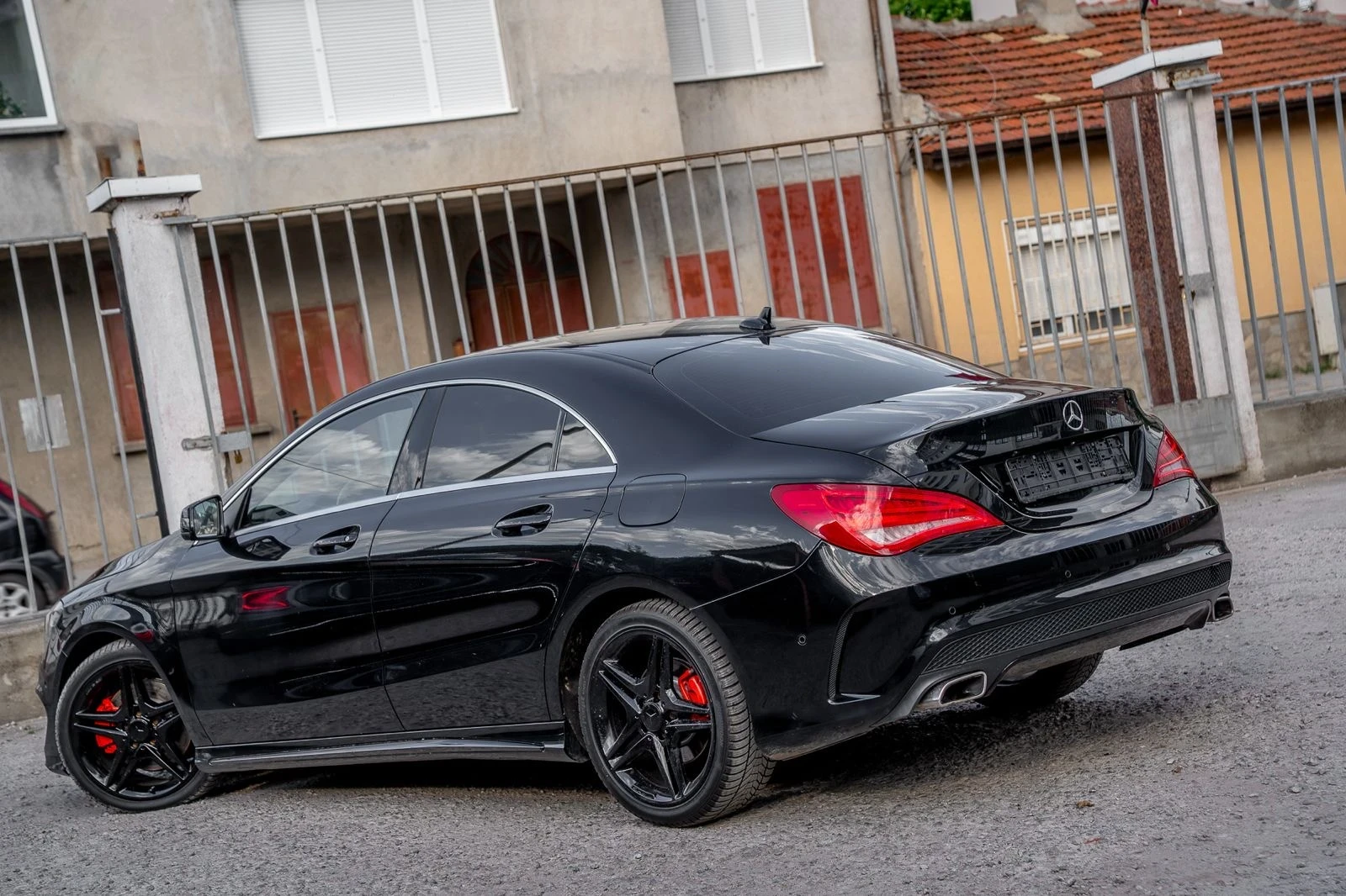 Mercedes-Benz CLA 220 CDI-AMG-DISTRONIC-EXCLUSIVE-ПОДГРЕВ-FULL LED-TOP, снимка 5 - Автомобили и джипове - 54895901