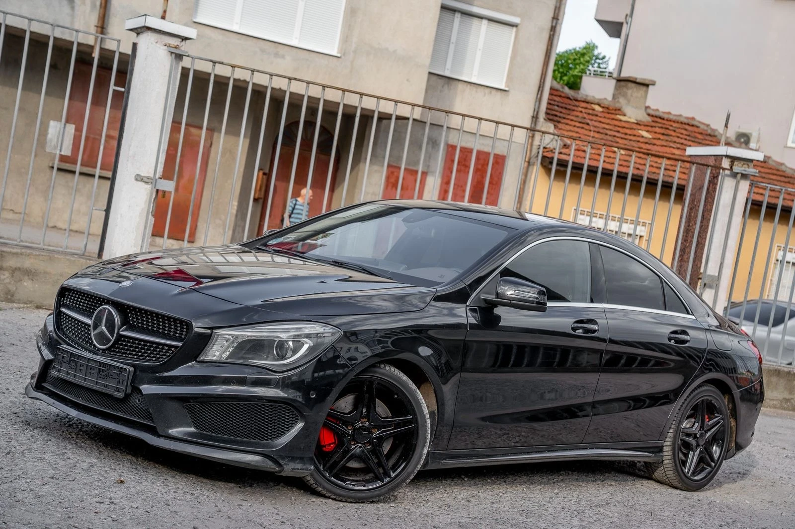 Mercedes-Benz CLA 220 CDI-AMG-DISTRONIC-EXCLUSIVE-ПОДГРЕВ-FULL LED-TOP, снимка 3 - Автомобили и джипове - 54895901