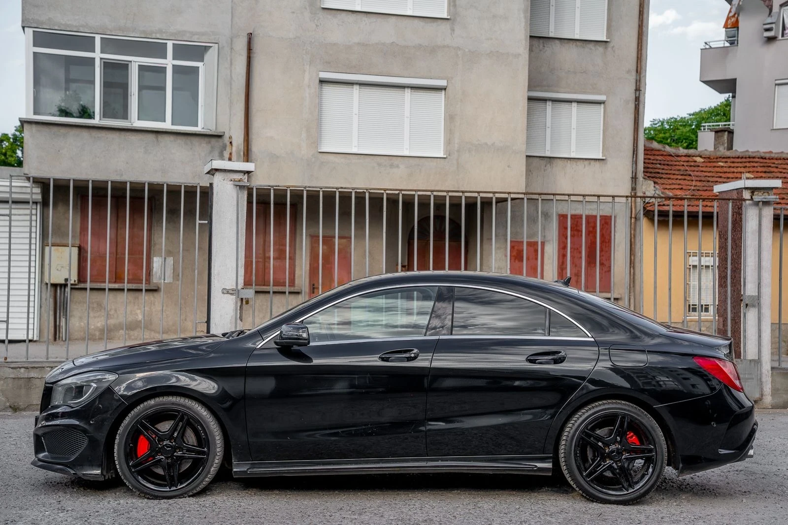 Mercedes-Benz CLA 220 CDI-AMG-DISTRONIC-EXCLUSIVE-ПОДГРЕВ-FULL LED-TOP, снимка 4 - Автомобили и джипове - 54895901