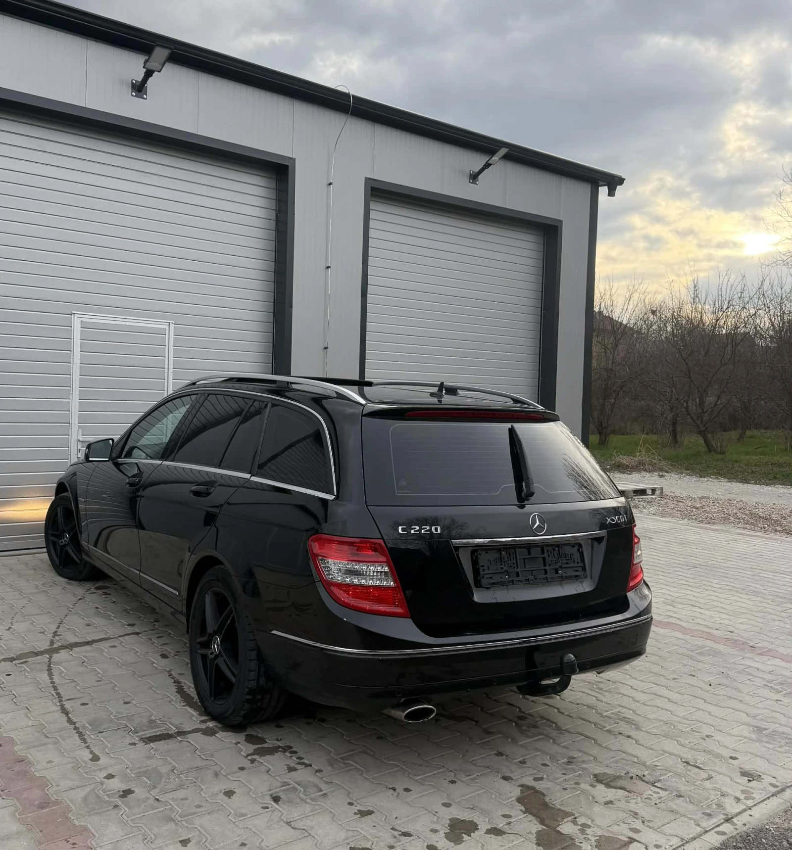 Mercedes-Benz C 220, снимка 7 - Автомобили и джипове - 54903366