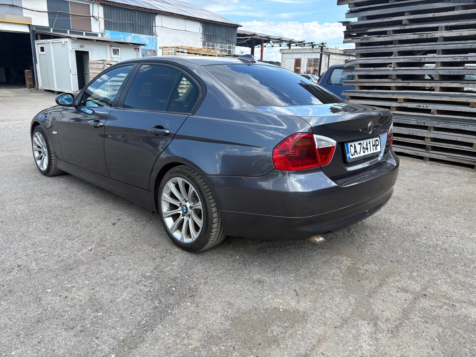 BMW 320 E 90 163кс, снимка 6 - Автомобили и джипове - 54971002