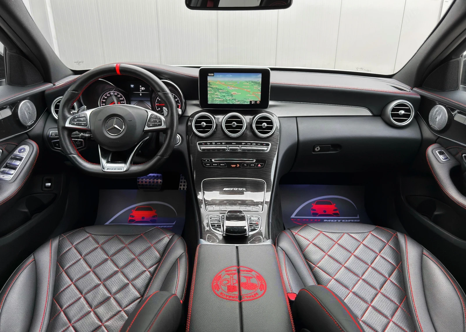 Mercedes-Benz C 63 AMG S/ STAGE 1/ DESIGNO/ PANO/ 3xTV/ NIGHT PACK/ F1, снимка 9 - Автомобили и джипове - 54973506