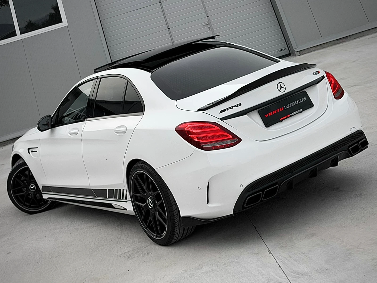 Mercedes-Benz C 63 AMG S/ STAGE 1/ DESIGNO/ PANO/ 3xTV/ NIGHT PACK/ F1, снимка 5 - Автомобили и джипове - 54973506