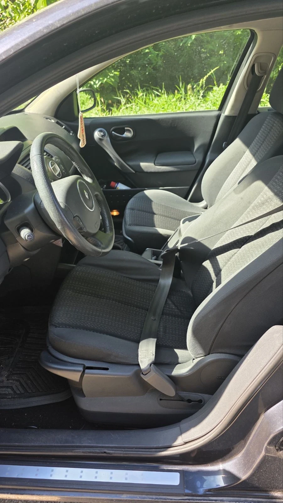 Renault Megane, снимка 3 - Автомобили и джипове - 55103956