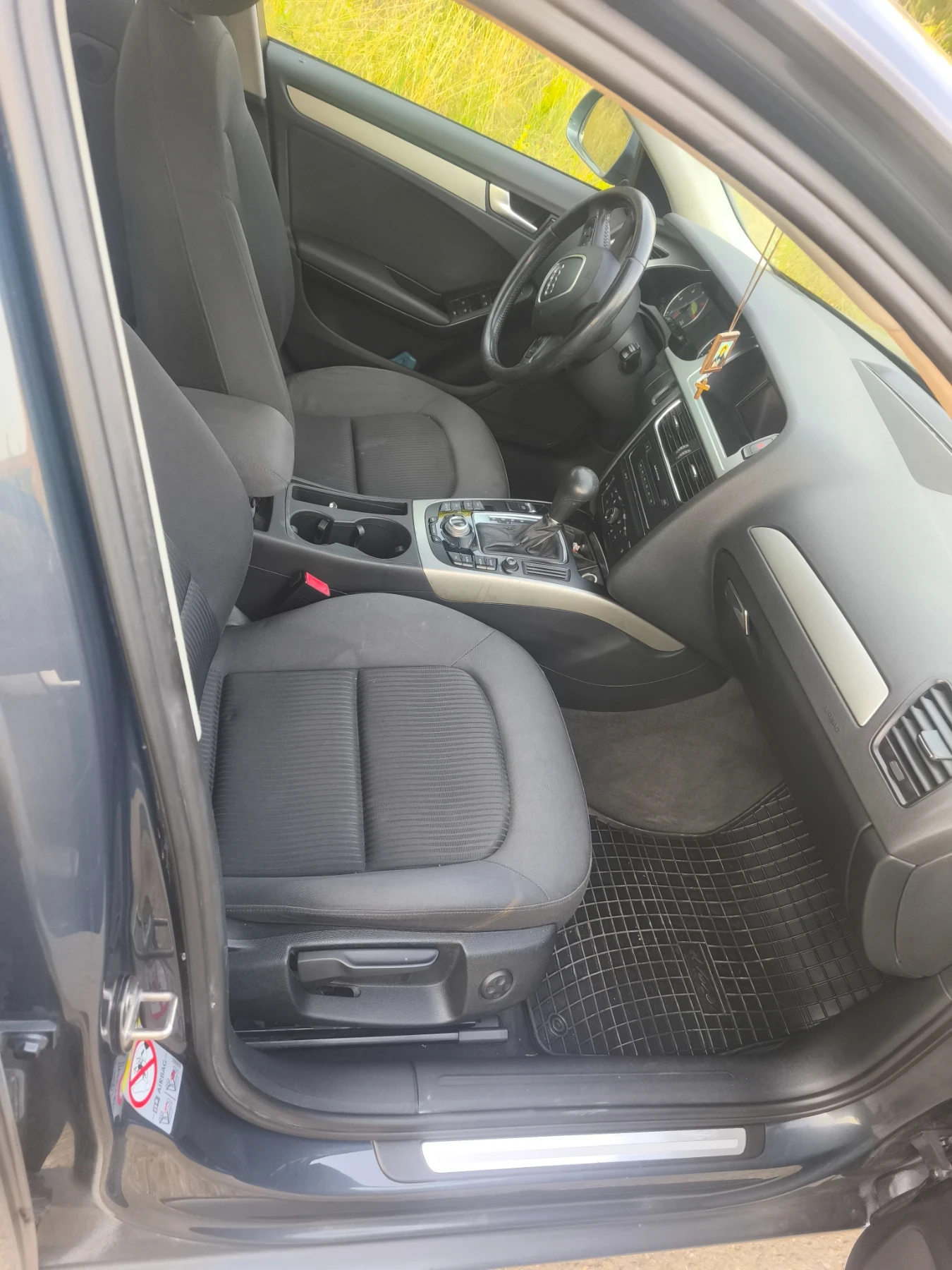Audi A4 B 4, снимка 9 - Автомобили и джипове - 55334920