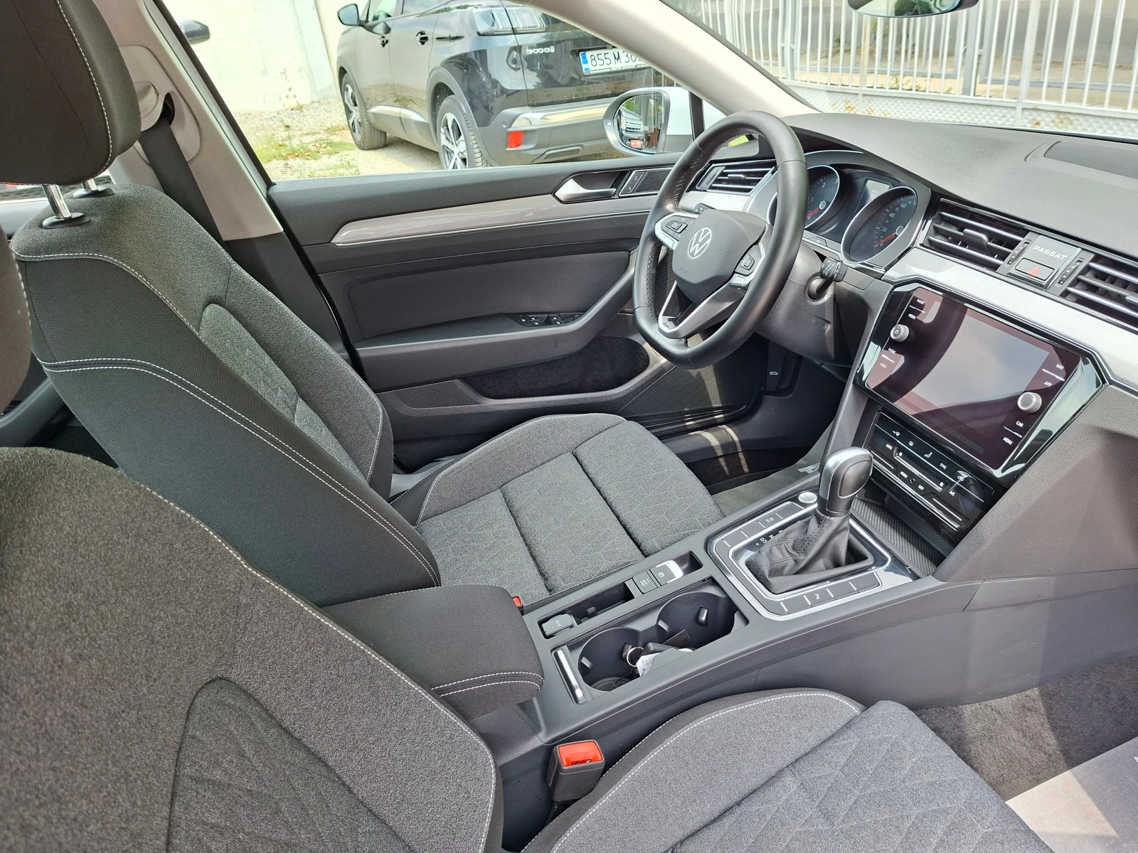 VW Passat 2.0/150ks/NAVI/DISTR./CARPLAY | Mobile.bg � ����������� 15