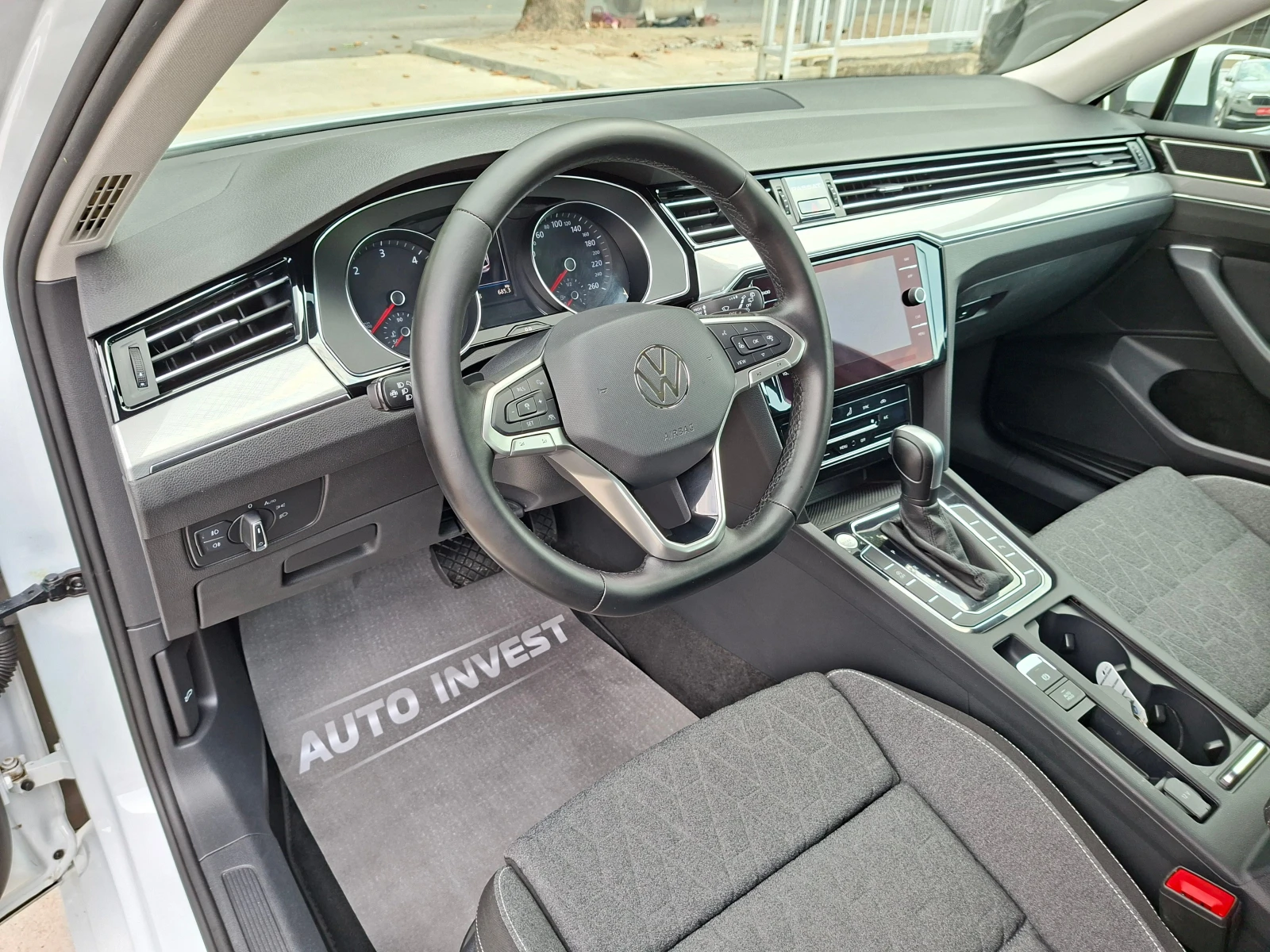 VW Passat 2.0/150ks/NAVI/DISTR./CARPLAY | Mobile.bg � ����������� 10