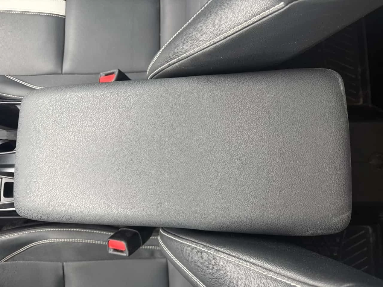 Toyota Camry SE | ШИБИДАХ | ДВА КЛЮЧА | CARFAX | , снимка 9 - Автомобили и джипове - 55614739