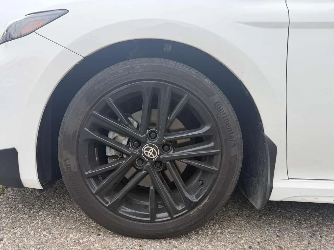 Toyota Camry SE | ШИБИДАХ | ДВА КЛЮЧА | CARFAX | , снимка 14 - Автомобили и джипове - 55614739