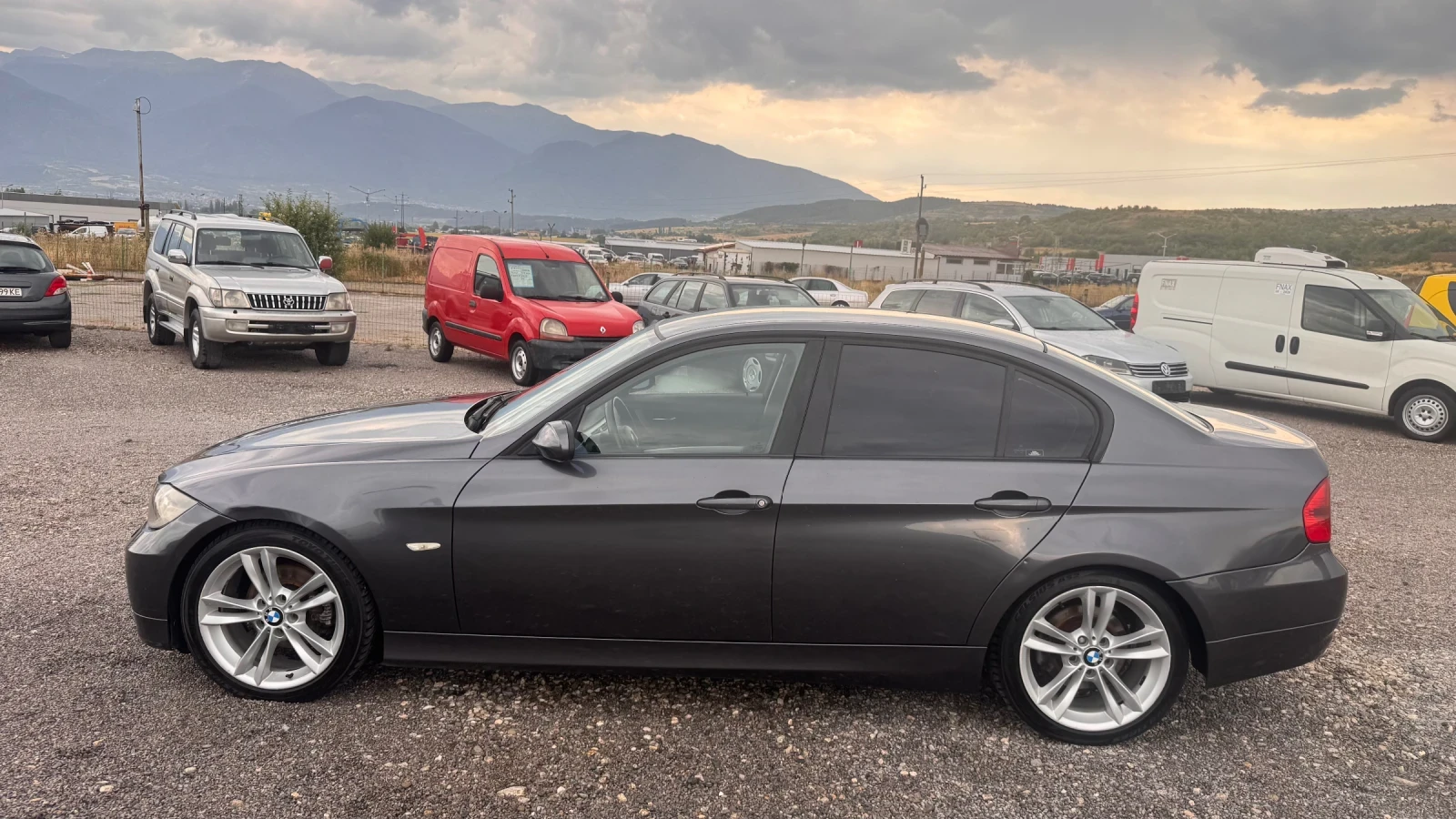 BMW 320 * АВТОМАТ * , снимка 2 - Автомобили и джипове - 55656565