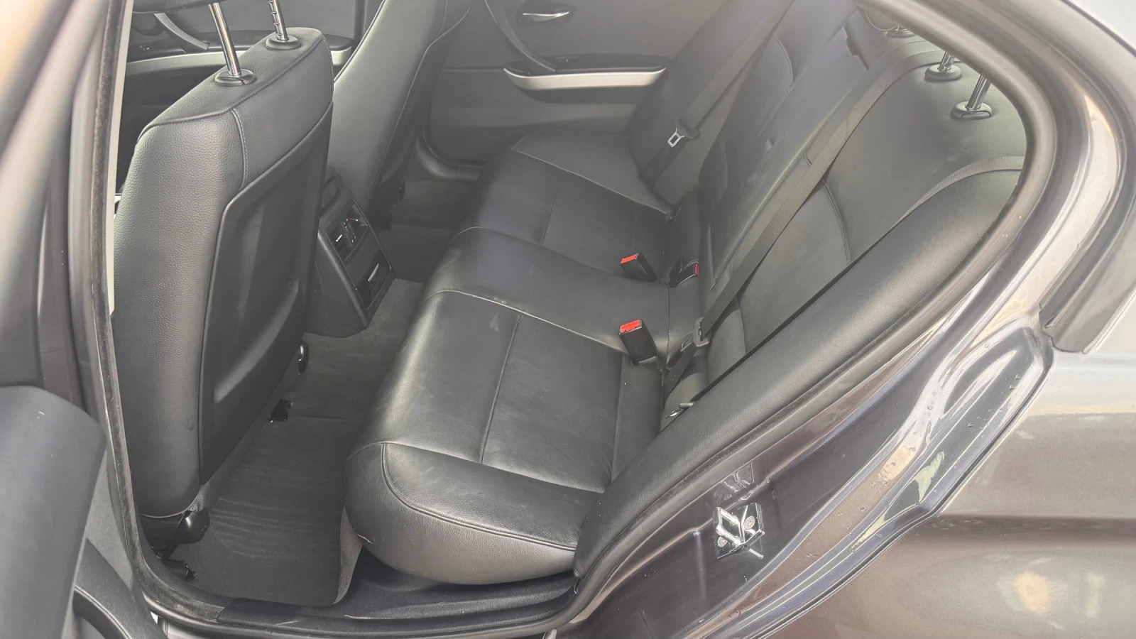 BMW 320 * АВТОМАТ * , снимка 13 - Автомобили и джипове - 55656565