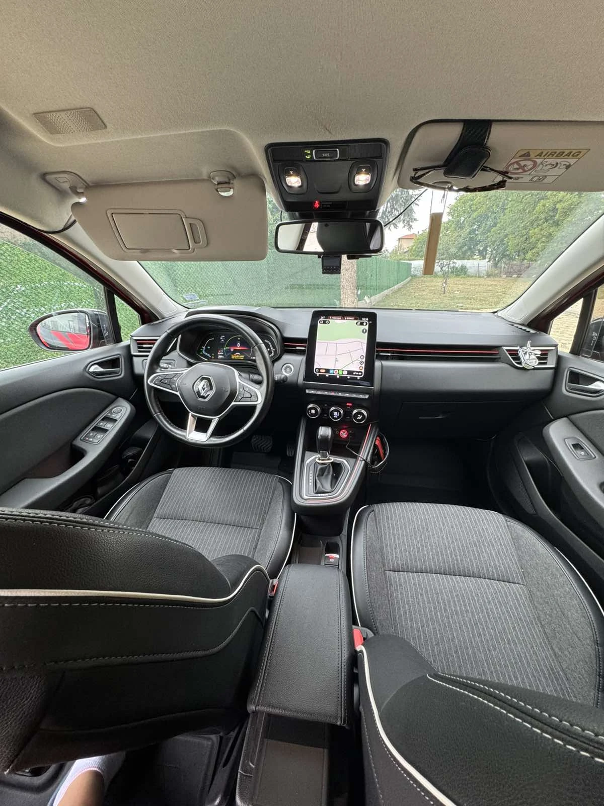 Renault Clio, снимка 11 - Автомобили и джипове - 56164688