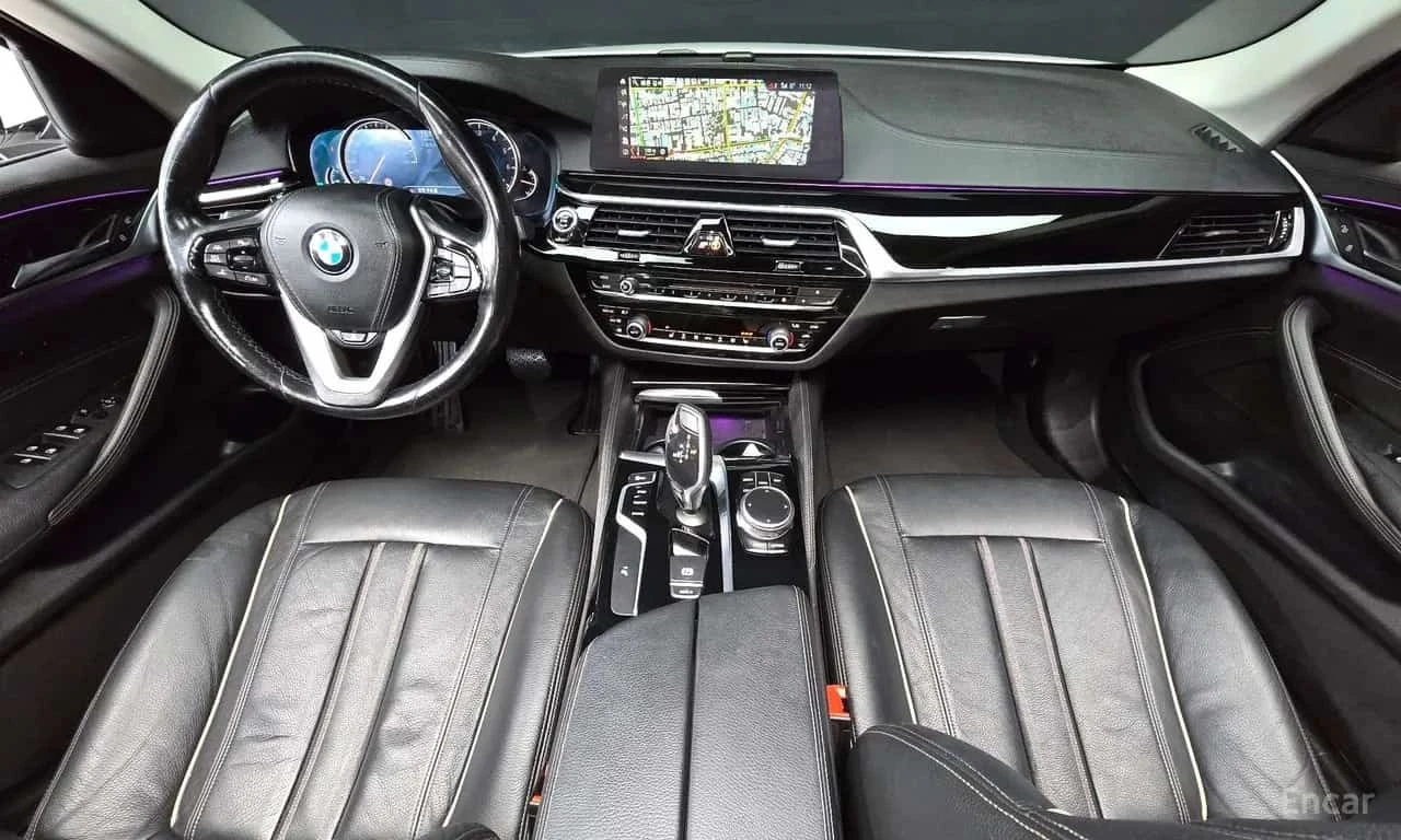 BMW 520 / ДИСТРОНИК / ХЕД-ЪП / АВТОКРЕДИТ БЕЗ ПЪРВОНАЧАЛНА, снимка 8 - Автомобили и джипове - 56200356