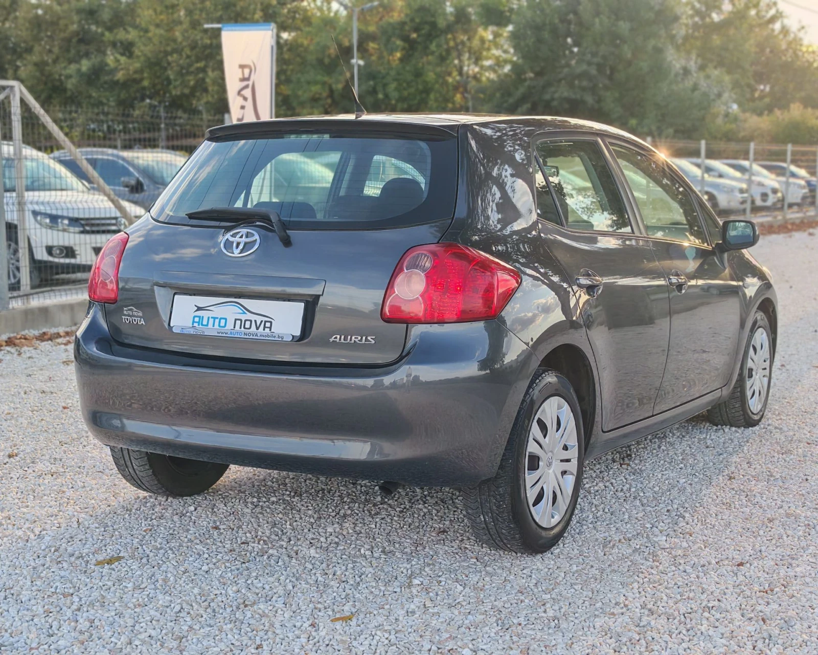 Toyota Auris 1.4 ДИЗЕЛ 90 К.С. AВТОМАТИК! ВЕРИГА! УНИКАЛЕН!!!, снимка 5 - Автомобили и джипове - 56261362
