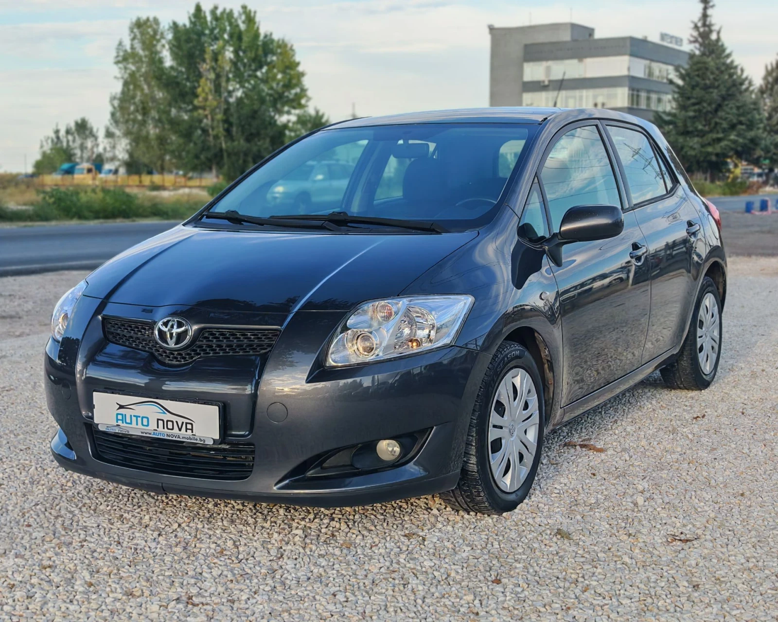 Toyota Auris 1.4 ДИЗЕЛ 90 К.С. AВТОМАТИК! ВЕРИГА! УНИКАЛЕН!!!, снимка 3 - Автомобили и джипове - 56261362