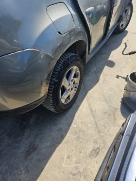 Dacia Duster 1.5DCI, снимка 4