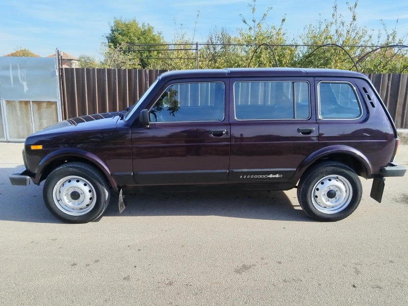 Lada Niva 1.7i, снимка 5 - Автомобили и джипове - 47851239