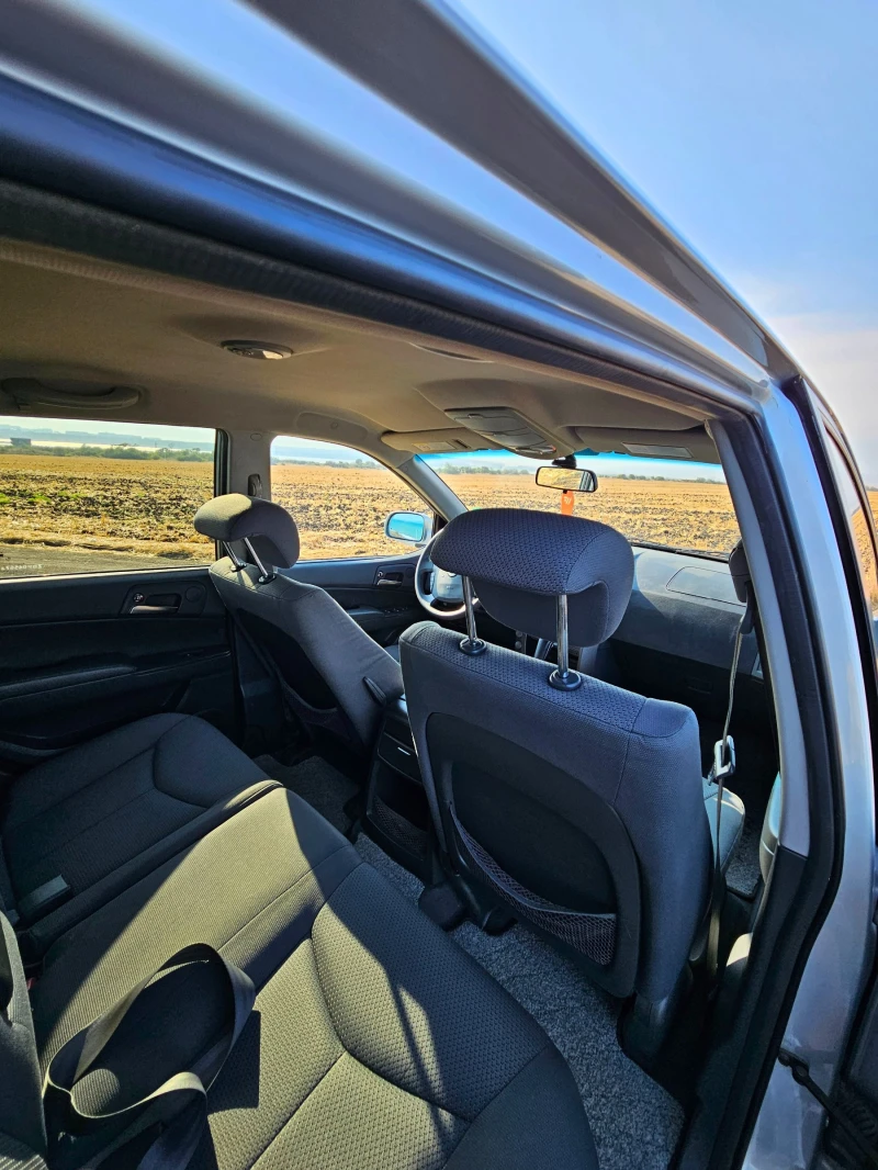 SsangYong Kyron, снимка 13 - Автомобили и джипове - 51458531