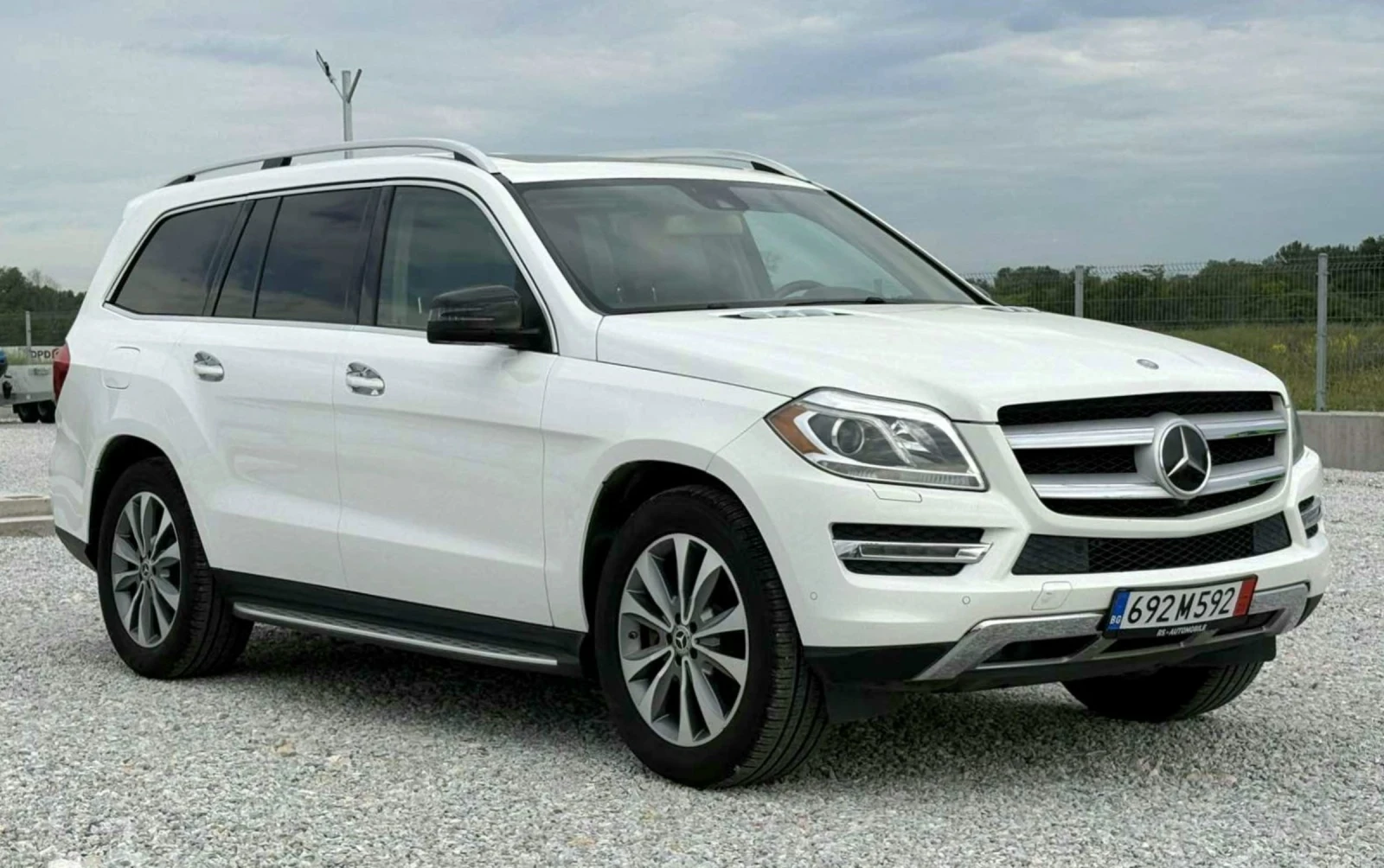 Mercedes-Benz GL 350 Автомобила е напълно обслужен 6+ 1 - изображение 3