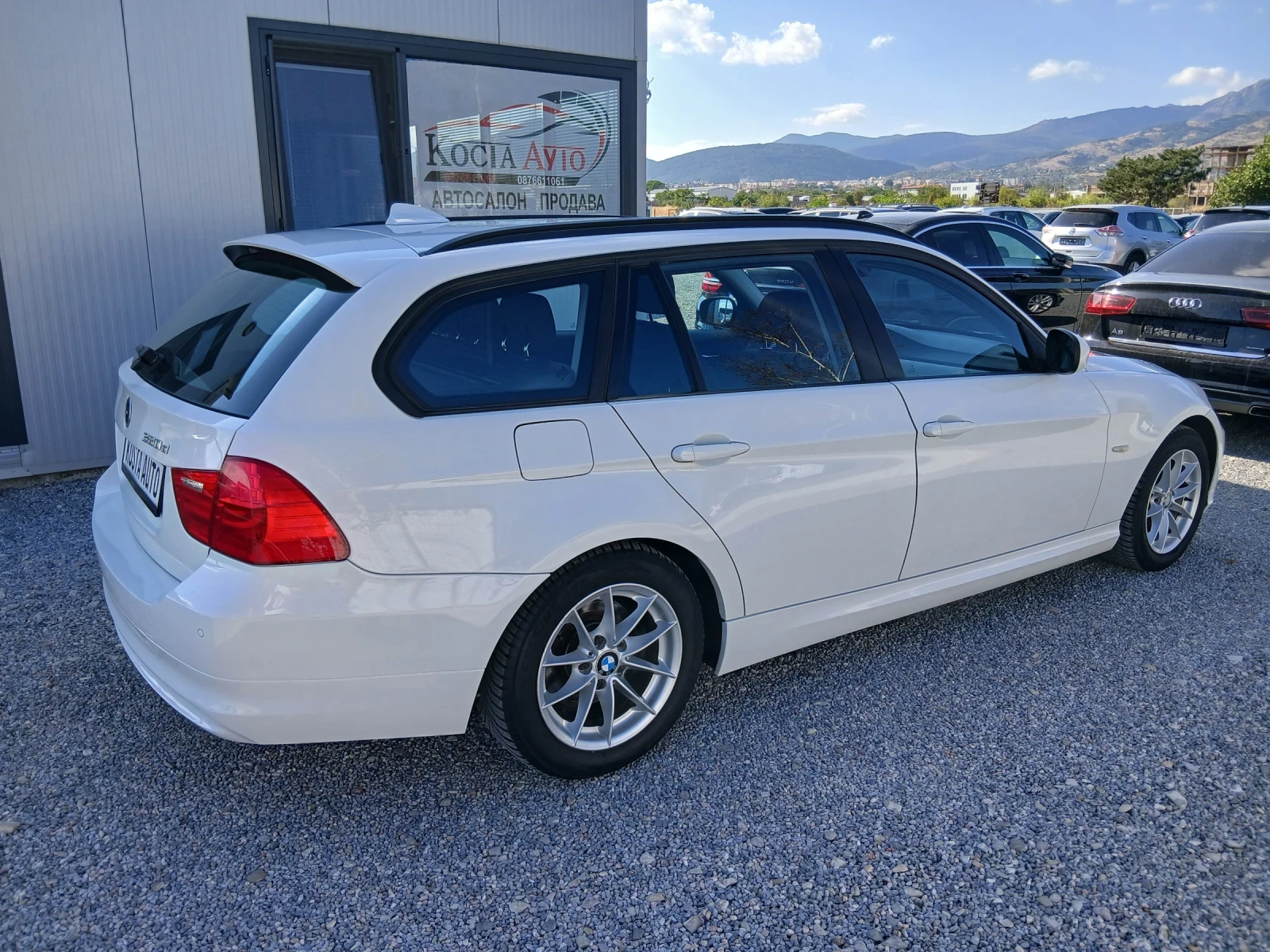 BMW 320 КАТО НОВ, снимка 4 - Автомобили и джипове - 53539291