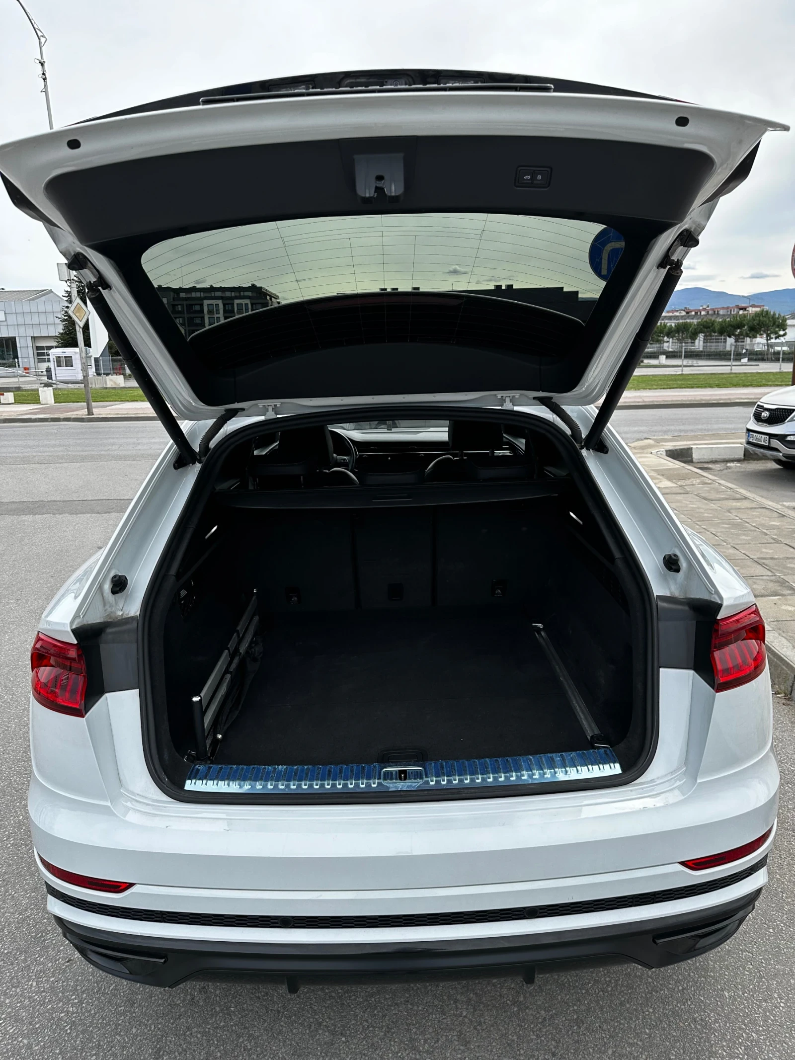 Audi Q8 50TDI Hybrid S-Line B&O | Mobile.bg � ����������� 12