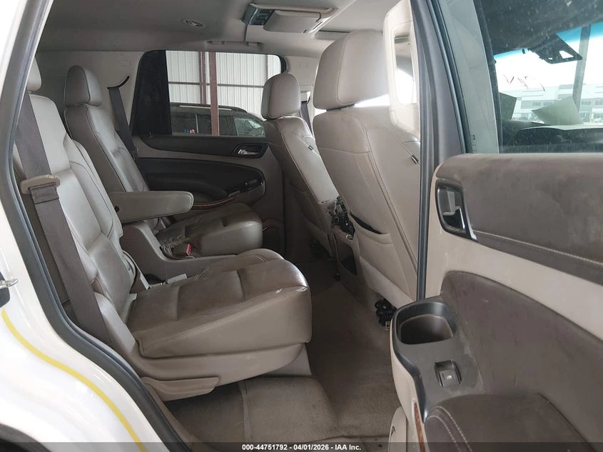 Chevrolet Tahoe 5.3l Premier, снимка 8 - Автомобили и джипове - 54360618