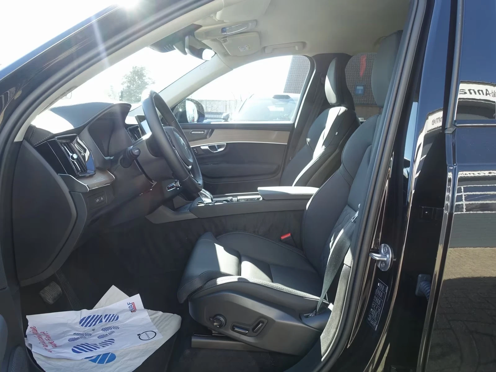 Volvo Xc90 Plus Dark T8 AWD 7seats, снимка 13 - Автомобили и джипове - 54455517