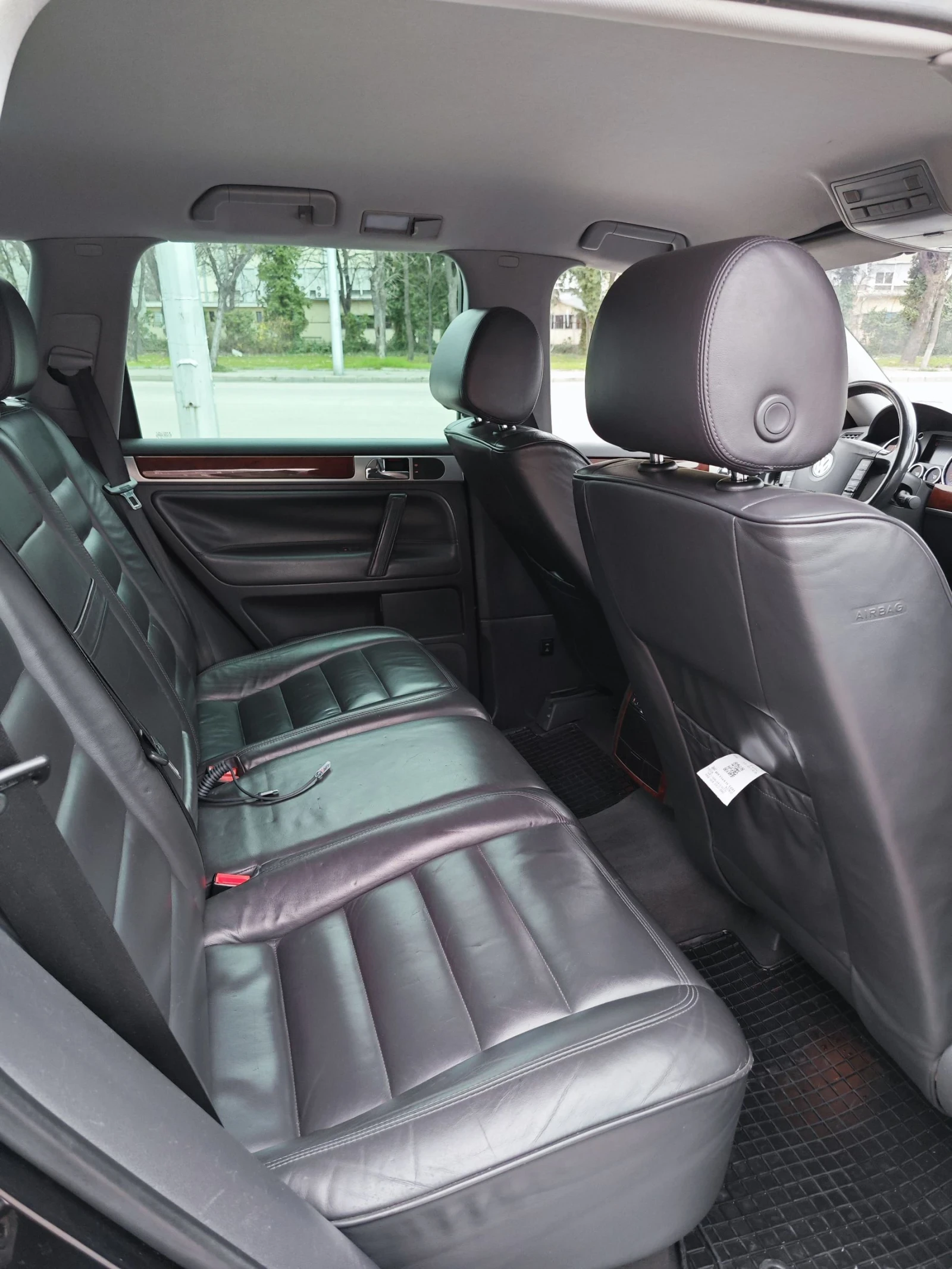 VW Touareg, снимка 8 - Автомобили и джипове - 54584499