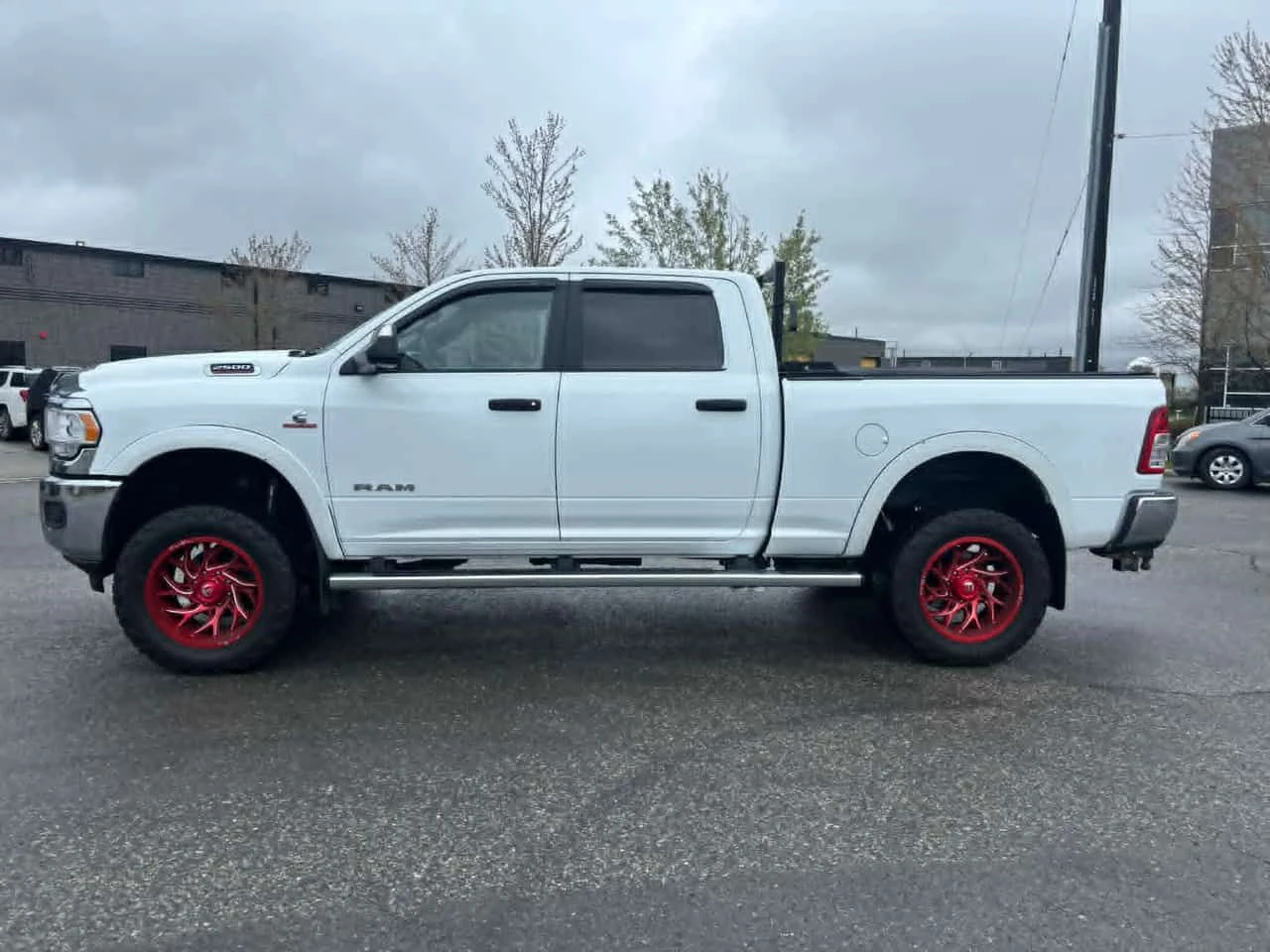 Dodge RAM 2500 * Big Horn * 6.7 * ROUGH COUNTRY* КОМПЛЕКТ ДЖАНТИ, снимка 2 - Автомобили и джипове - 54585942