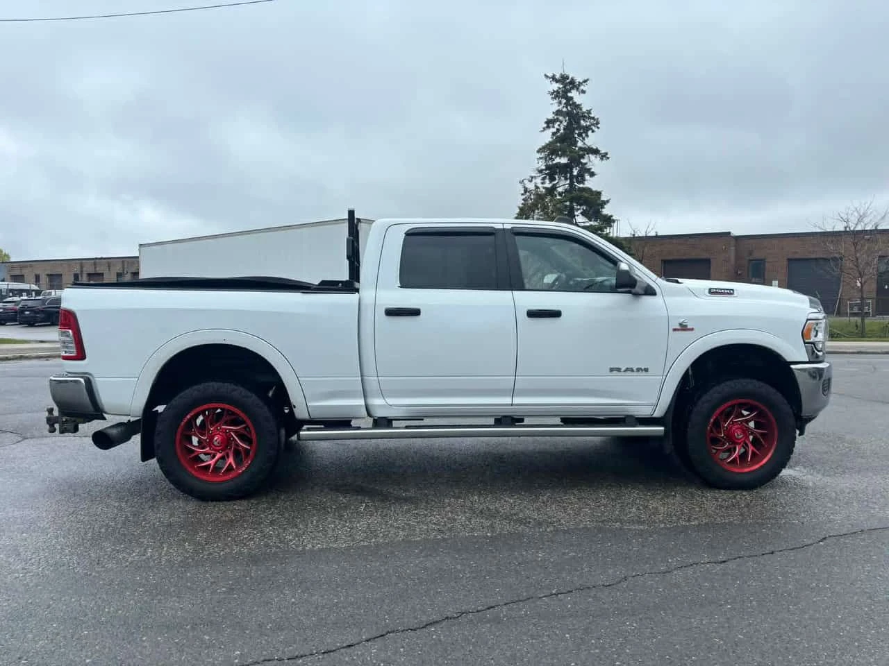Dodge RAM 2500 * Big Horn * 6.7 * ROUGH COUNTRY* КОМПЛЕКТ ДЖАНТИ, снимка 3 - Автомобили и джипове - 54585942