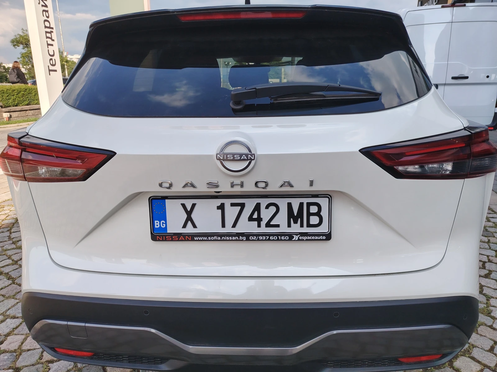 Nissan Qashqai Tekna Plus 4x4, снимка 3 - Автомобили и джипове - 54946401
