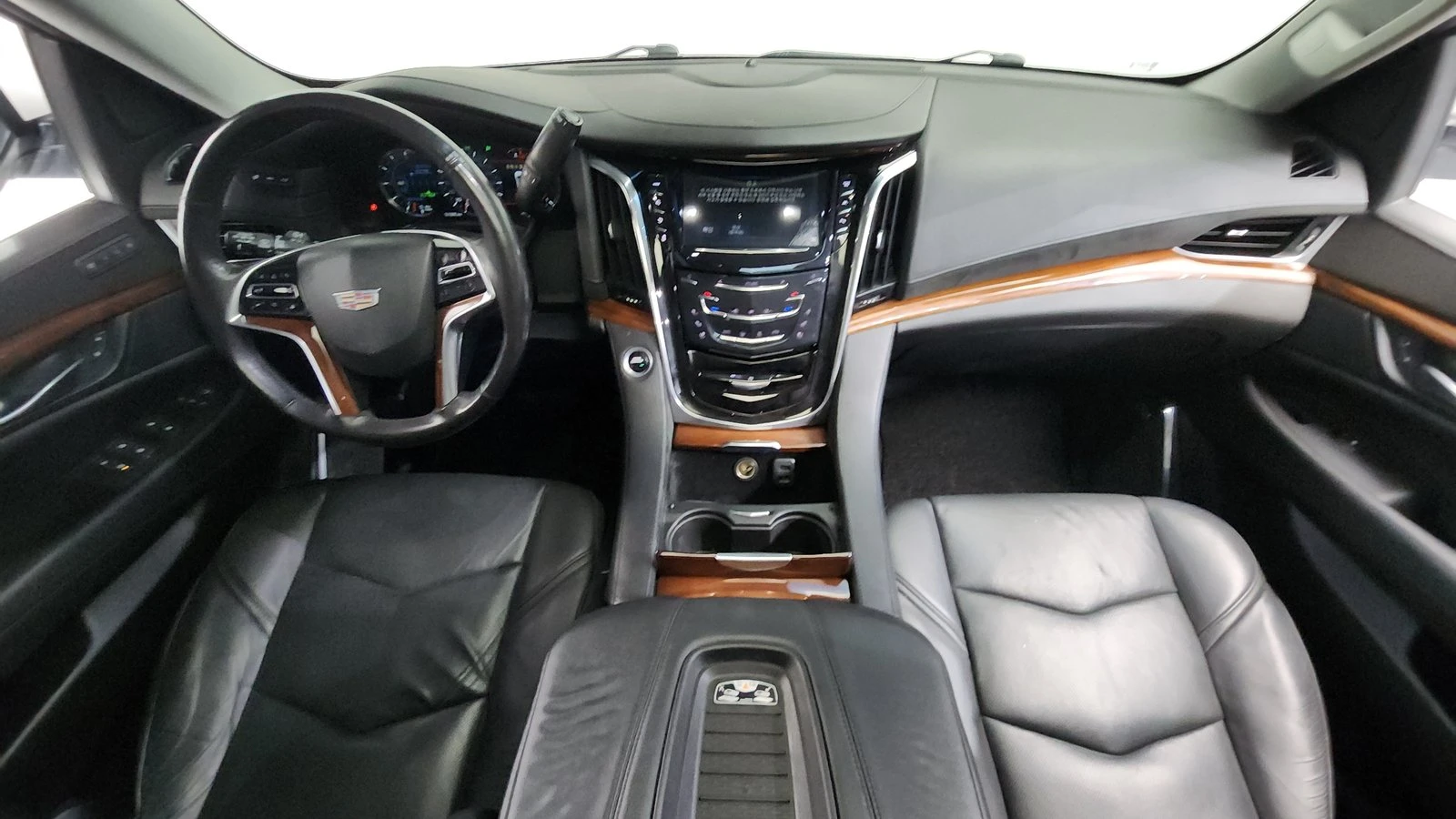 Cadillac Escalade 6.2* ЛЮК* HUD* 360* ПОДГРЕВ ВОЛАН* КРАЙНА ЦЕНА, снимка 7 - Автомобили и джипове - 55348616