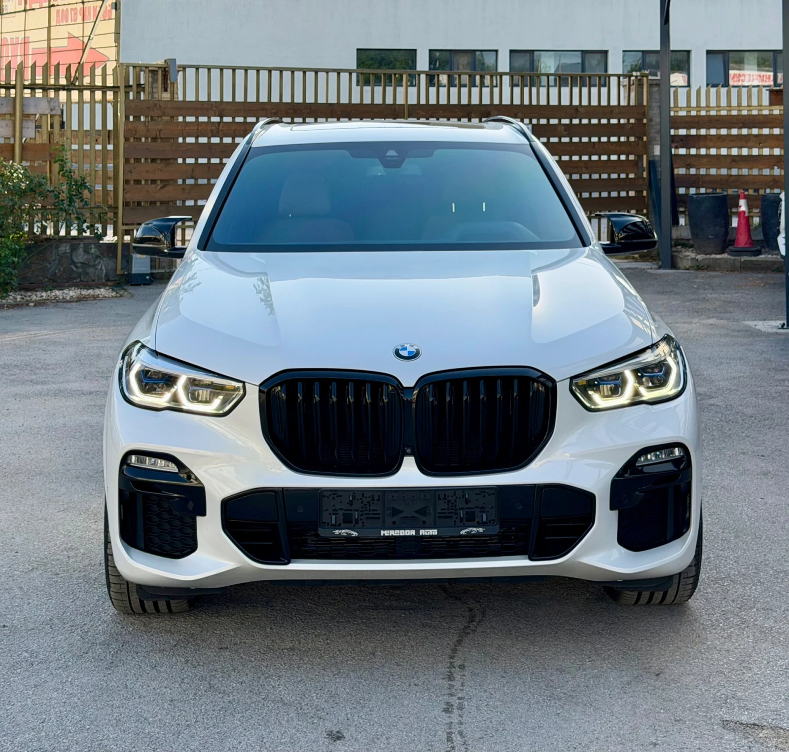 BMW X5 40i xDrive M-Pack, снимка 2 - Автомобили и джипове - 55424928