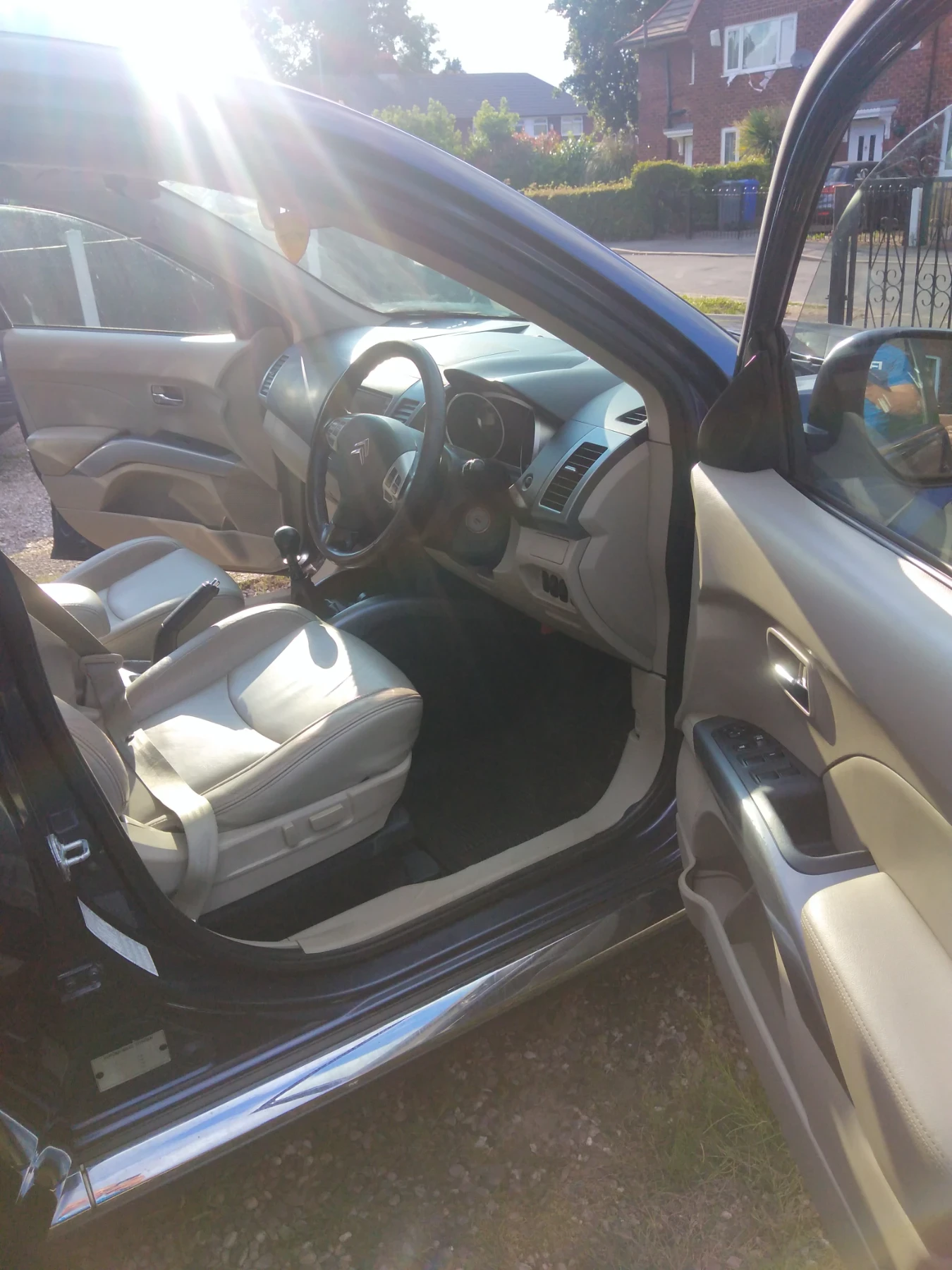 Citroen C-Crosser, снимка 17 - Автомобили и джипове - 55616588