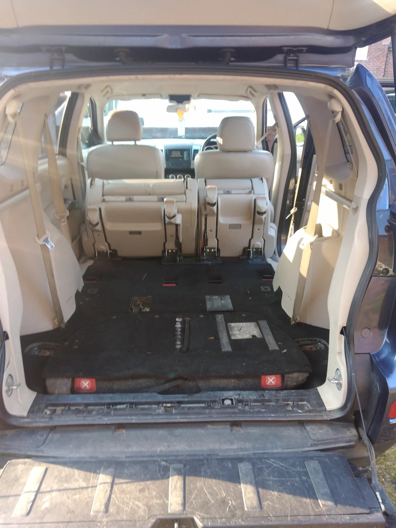 Citroen C-Crosser, снимка 12 - Автомобили и джипове - 55616588