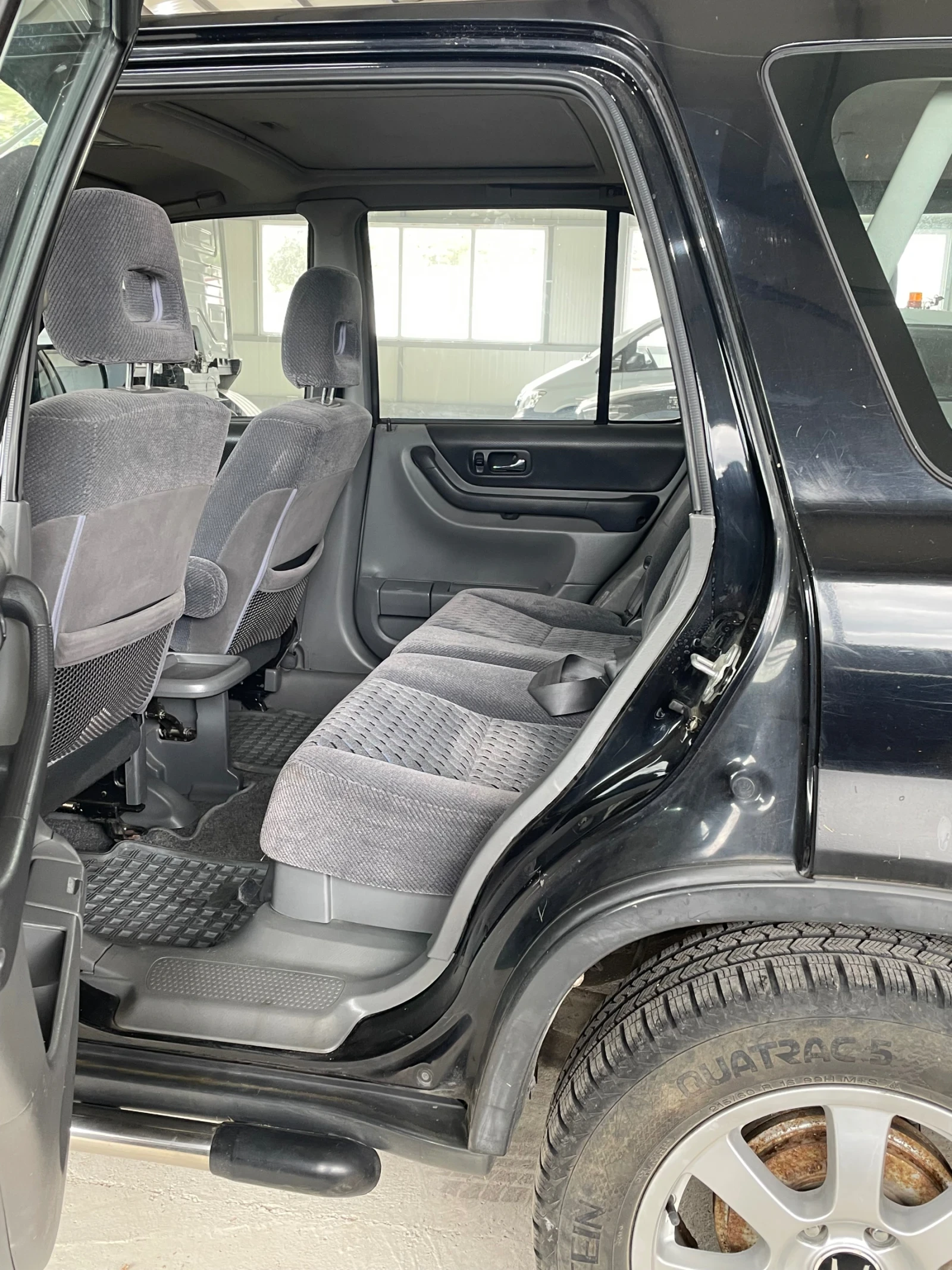 Honda Cr-v 2.0i 147, снимка 7 - Автомобили и джипове - 56198394