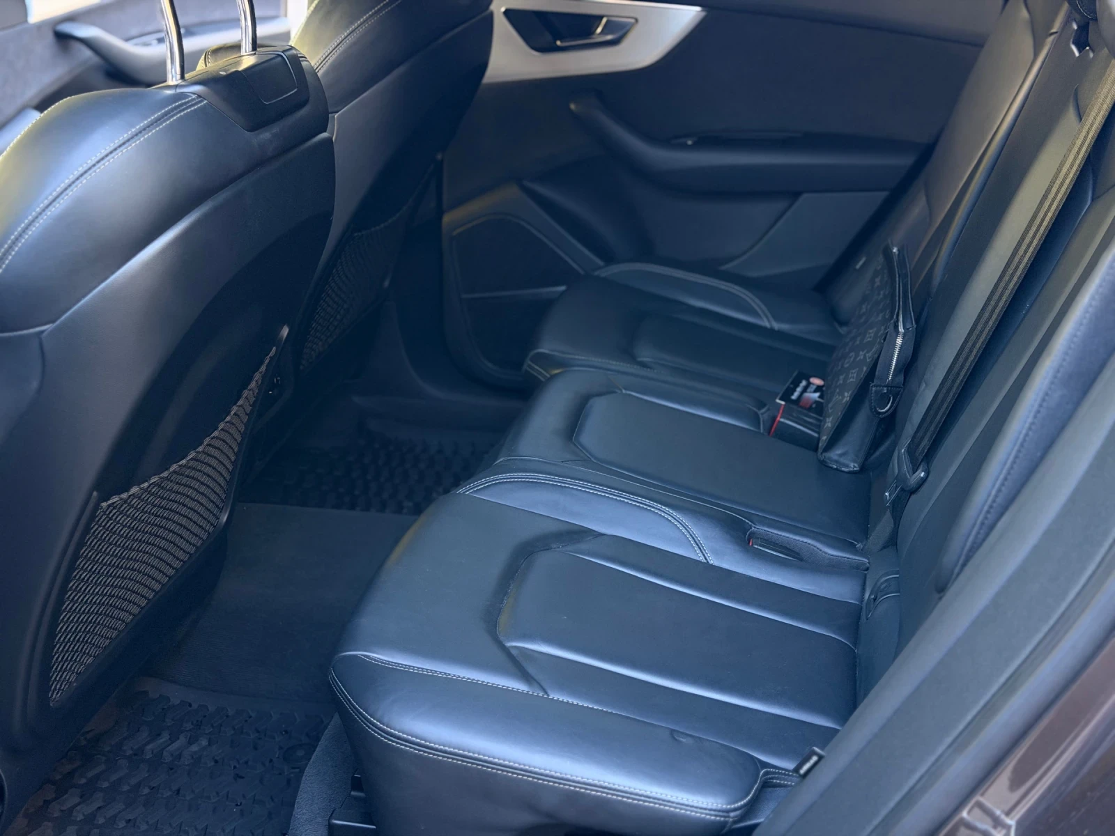 Audi Q8 50 TDI * B&O * SHADOW LINE, снимка 13 - Автомобили и джипове - 56358592