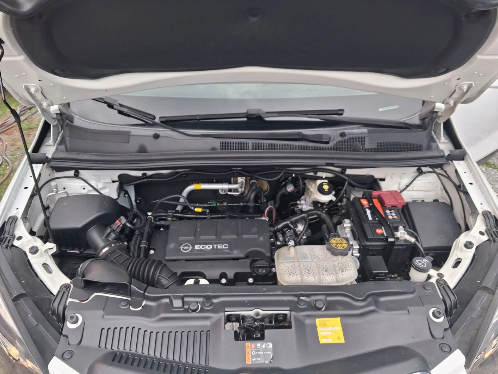 Opel Mokka 1.4i-16v Turbo, снимка 17 - Автомобили и джипове - 56741608