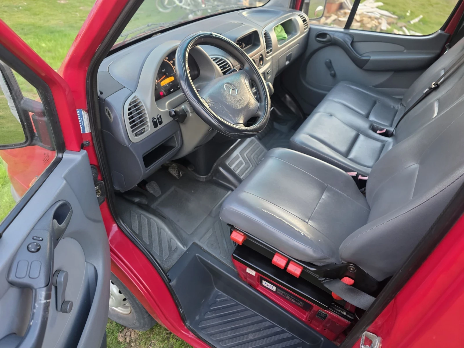 Mercedes-Benz Sprinter 311 2.2 CDI 110 k.c. Товарен ПЕРФЕКТЕН, снимка 7 - Бусове и автобуси - 53864151