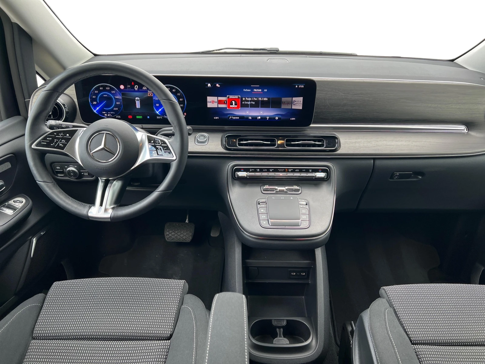 Mercedes-Benz V 300 EQ Long, снимка 6 - Бусове и автобуси - 54222963