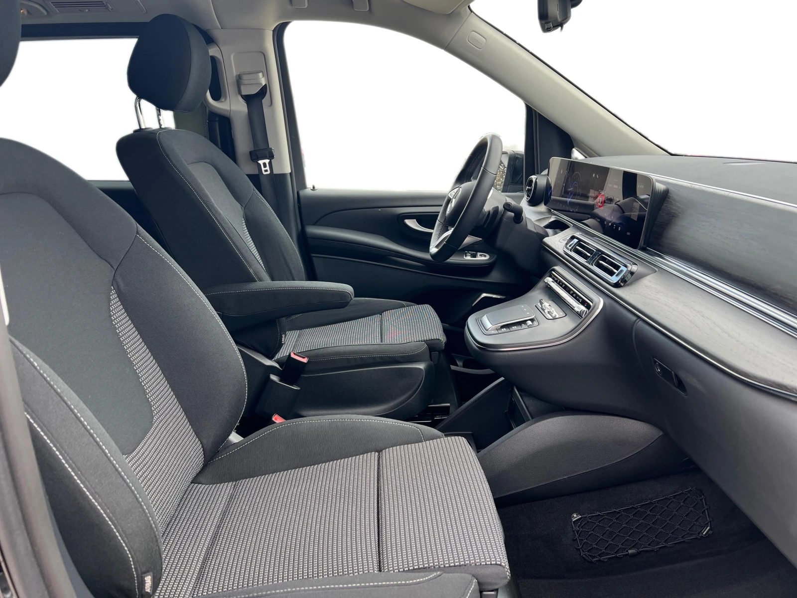 Mercedes-Benz V 300 EQ Long, снимка 11 - Бусове и автобуси - 54222963