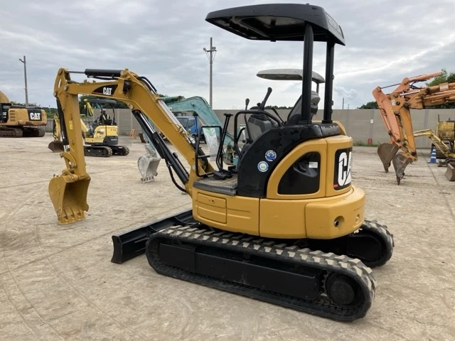 Багер Cat 303CCR - ОЧАКВАН 30.10.2026!!!, снимка 3 - Индустриална техника - 55286228