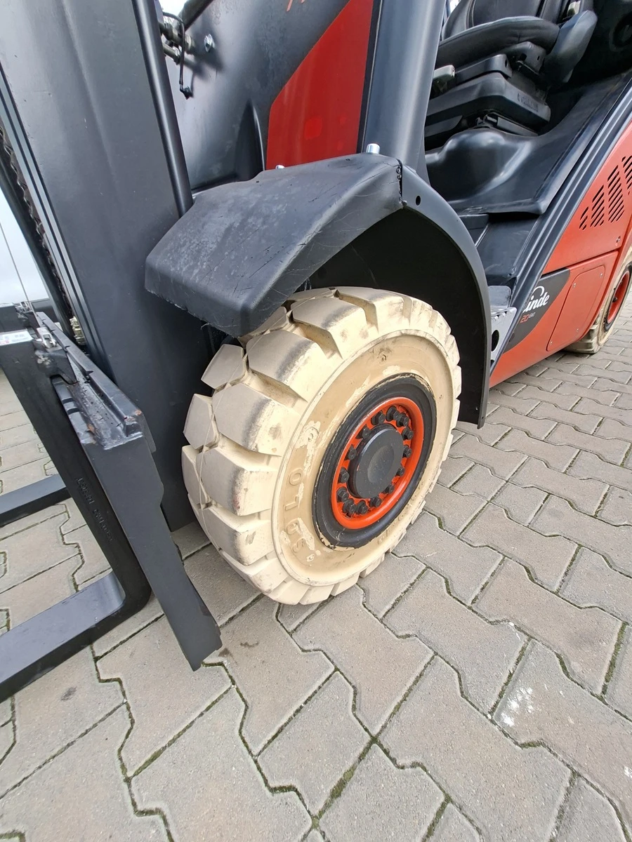 Мотокар Linde H20T-02/600, снимка 6 - Индустриална техника - 54892154
