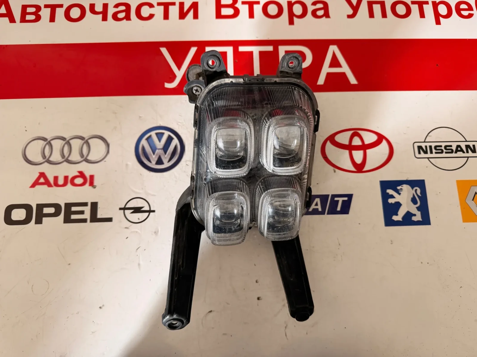 92202-F1100 Десен халоген KIA SPORTAGE 2017 GT LINE , снимка 1 - Части - 54574116