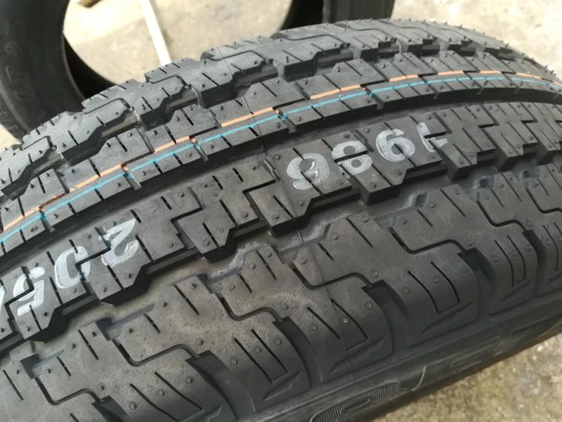 Гуми Летни 205/65R16, снимка 3 - Гуми и джанти - 29145423