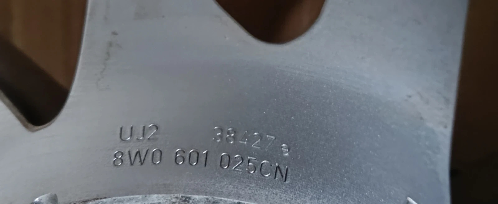 Джанти за Audi, снимка 6 - Гуми и джанти - 54361910